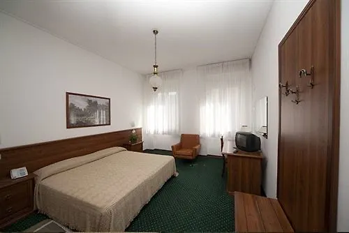 Hotel Mantegna Mantoue