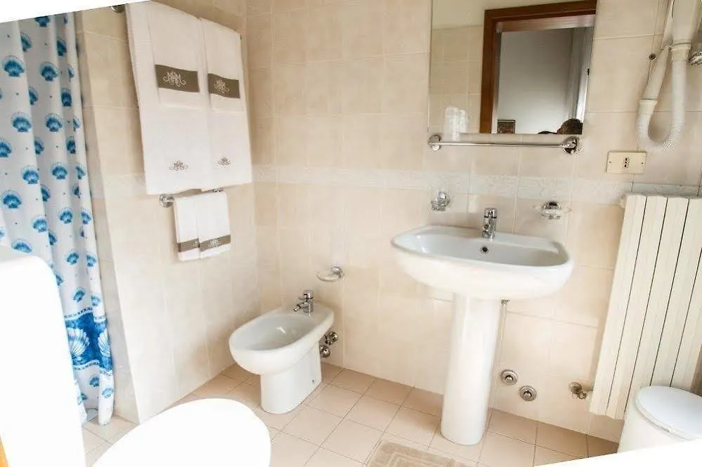 Hotel Mantegna Mantova 3*,  Italy