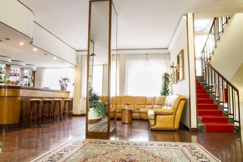 ***  Hotel Mantegna Mantova Italy
